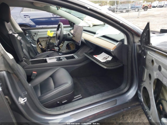 2022 TESLA MODEL 3 5YJ3E1EB8NF354677 Photo 4