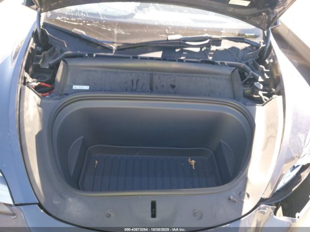 2023 TESLA MODEL Y 7SAYGDEE9PA120577 Photo 9
