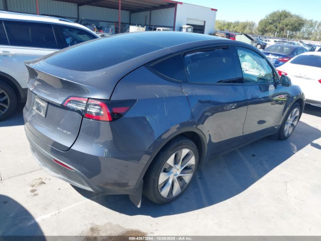 2023 TESLA MODEL Y 7SAYGDEE9PA120577 Photo 3