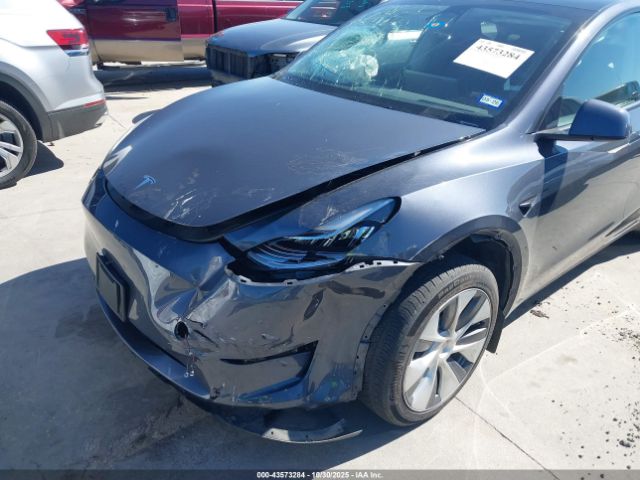 2023 TESLA MODEL Y 7SAYGDEE9PA120577 Photo 5