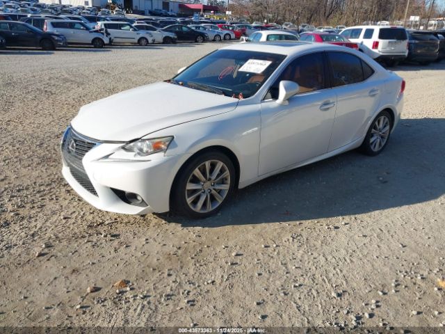 2016 LEXUS IS 200T JTHBA1D24G5010985 Photo 1