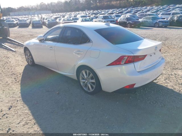 2016 LEXUS IS 200T JTHBA1D24G5010985 Photo 2