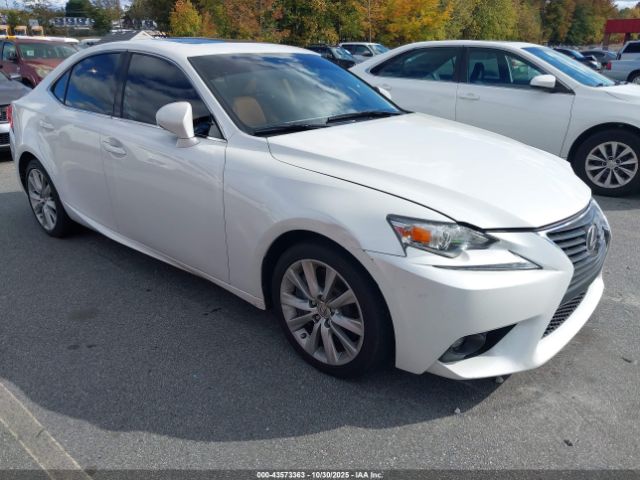 2016 LEXUS IS 200T JTHBA1D24G5010985 Photo 5