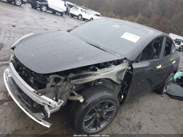 2025 TESLA MODEL Y 7SAYGDEE4SA337933 Photo 5