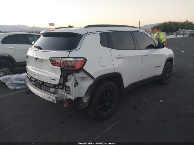 Jeep Compass Latitude Fwd 2022 3C4NJCBB0NT235026 Image 4