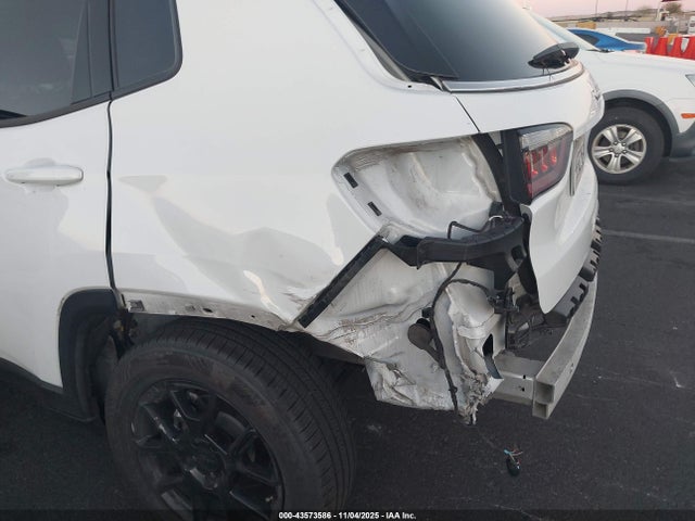 Jeep Compass Latitude Fwd 2022 3C4NJCBB0NT235026 Image 6