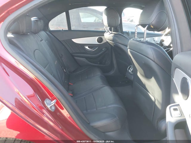 55SWF4JB7JU276810 Mercedes-Benz C 300