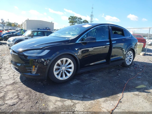 2019 TESLA MODEL X 5YJXCAE24KF154544 Photo 1