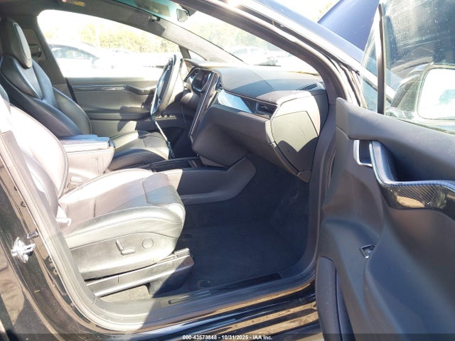 2019 TESLA MODEL X 5YJXCAE24KF154544 Photo 4