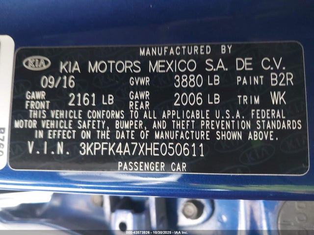 2017 KIA FORTE 3KPFK4A7XHE050611 Photo 8