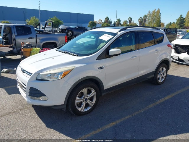 Продаж на аукціоні авто 2015 Ford Escape Se, vin: 1FMCU9GX2FUB07783, номер лоту: 43574051
