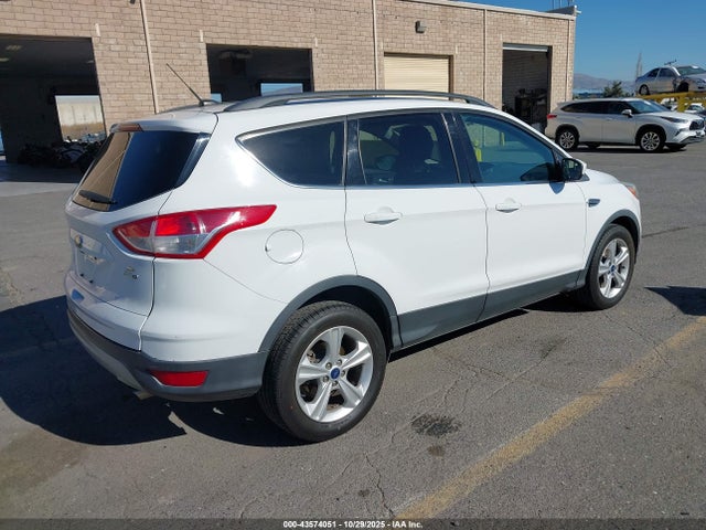 Продаж на аукціоні авто 2015 Ford Escape Se, vin: 1FMCU9GX2FUB07783, номер лоту: 43574051