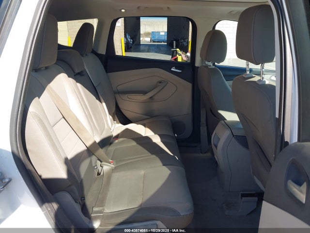 Продаж на аукціоні авто 2015 Ford Escape Se, vin: 1FMCU9GX2FUB07783, номер лоту: 43574051