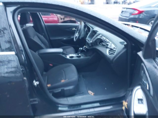 2019 CHEVROLET MALIBU 1G1ZB5ST2KF192441 Photo 4