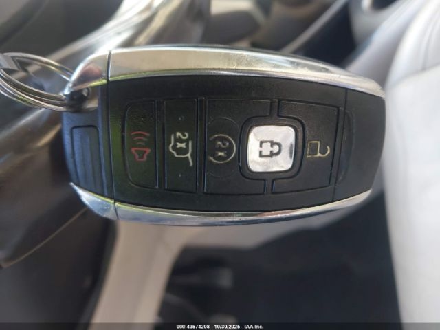 2019 LINCOLN MKC 5LMCJ2C97KUL09999 Photo 10