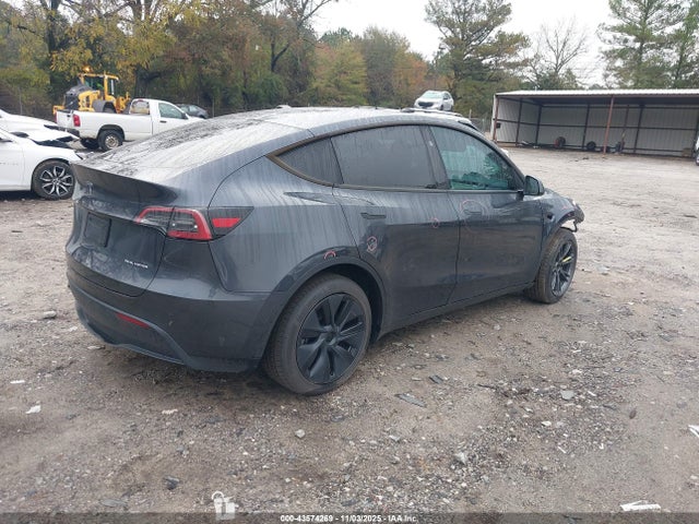 2025 TESLA MODEL Y 7SAYGDEE9SA337250 Photo 3