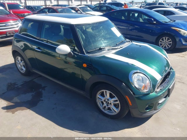 2012 MINI COOPER WMWSU3C58CT259681 Photo 0