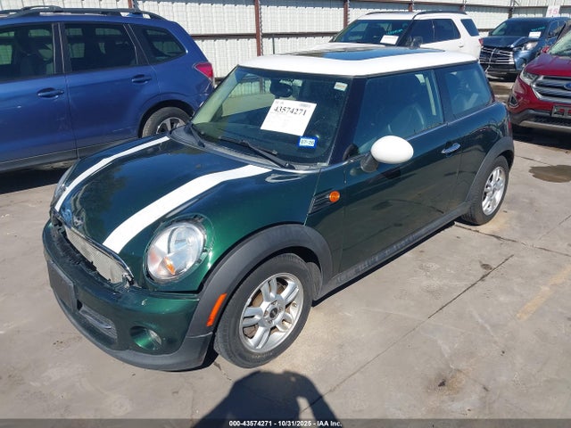 2012 MINI COOPER WMWSU3C58CT259681 Photo 1