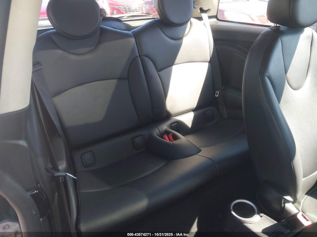 2012 MINI COOPER WMWSU3C58CT259681 Photo 7