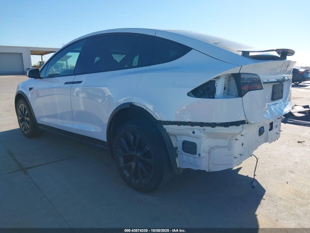 2022 TESLA MODEL X 7SAXCBE58NF343818 Photo 2