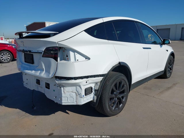 2022 TESLA MODEL X 7SAXCBE58NF343818 Photo 3