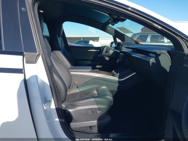 2022 TESLA MODEL X 7SAXCBE58NF343818 Photo 4