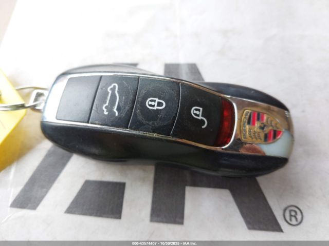 2016 PORSCHE CAYENNE WP1AA2A22GLA08072 Photo 10