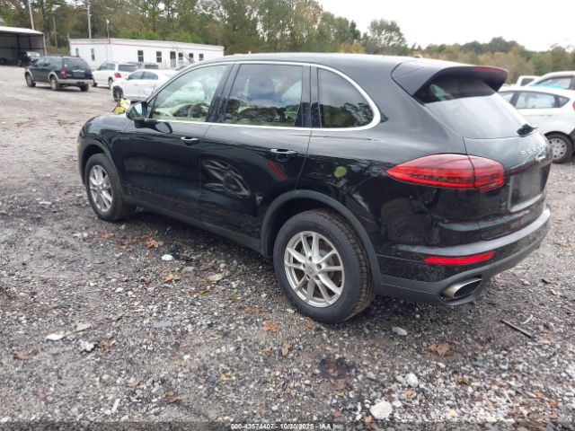 2016 PORSCHE CAYENNE WP1AA2A22GLA08072 Photo 2