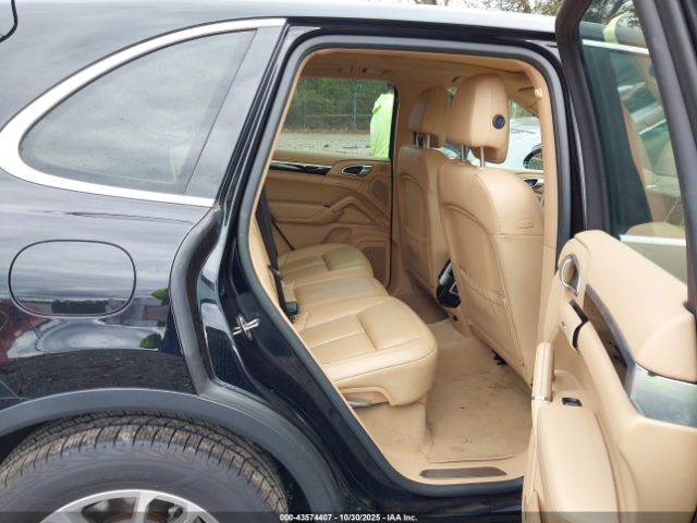 2016 PORSCHE CAYENNE WP1AA2A22GLA08072 Photo 7