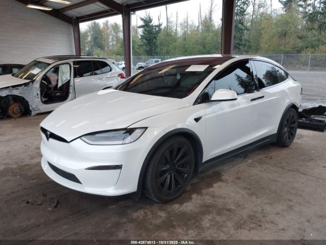 2023 TESLA MODEL X 7SAXCBE56PF383611 Photo 1
