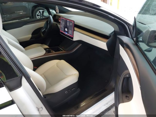 2023 TESLA MODEL X 7SAXCBE56PF383611 Photo 4