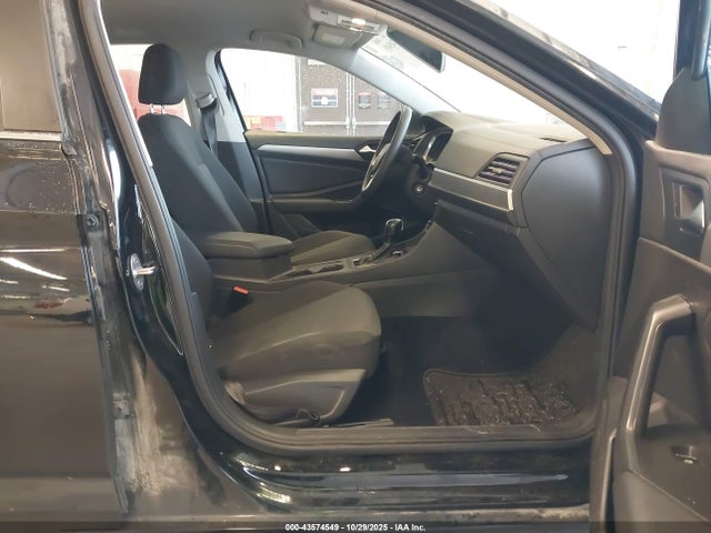 Продажа на аукционе авто 2021 Volkswagen Jetta 1.4t R-line/1.4t S/1.4t Se, vin: 3VWC57BU3MM039687, номер лота: 43574549