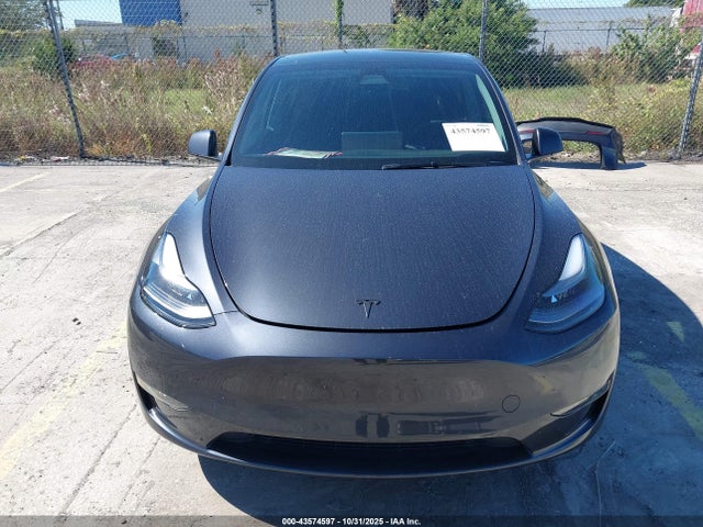 2025 TESLA MODEL Y 7SAYGDEF7SA350765 Photo 9