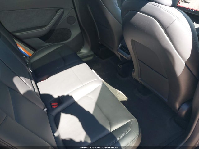 2025 TESLA MODEL Y 7SAYGDEF7SA350765 Photo 7