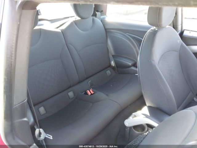 2007 MINI COOPER S WMWMF73527TL85115 Photo 7