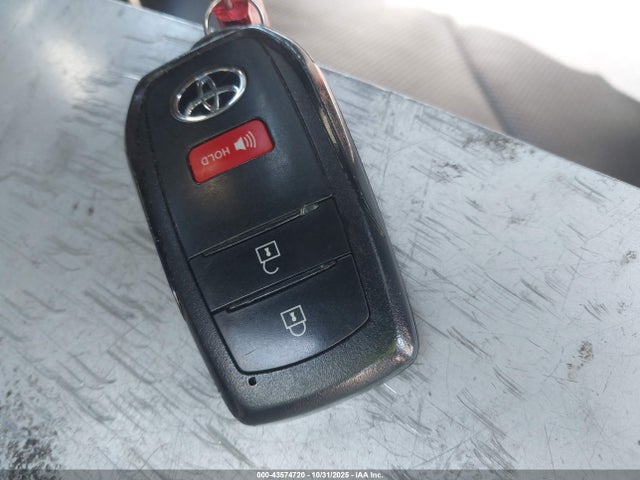 2024 TOYOTA PRIUS PRIME JTDACACU8R3026034 Photo 10