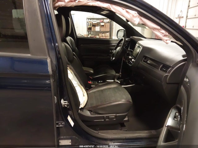 2020 MITSUBISHI OUTLANDER JA4AZ3A37LZ036847 Photo 4