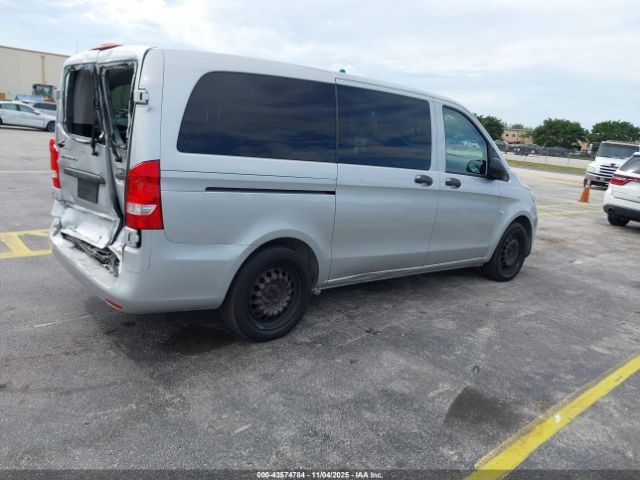 2018 MERCEDES-BENZ METRIS WD4PG2EE9J3494469 Photo 3