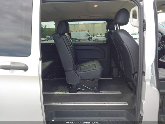 2018 MERCEDES-BENZ METRIS WD4PG2EE9J3494469 Photo 7