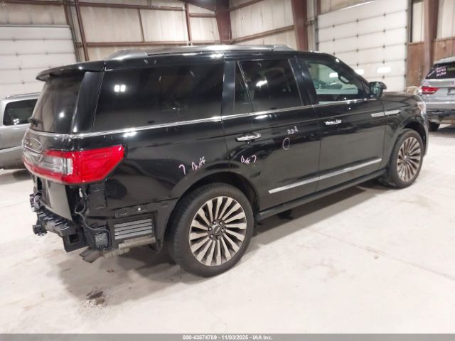 2018 LINCOLN NAVIGATOR 5LMJJ2JT4JEL07755 Photo 3