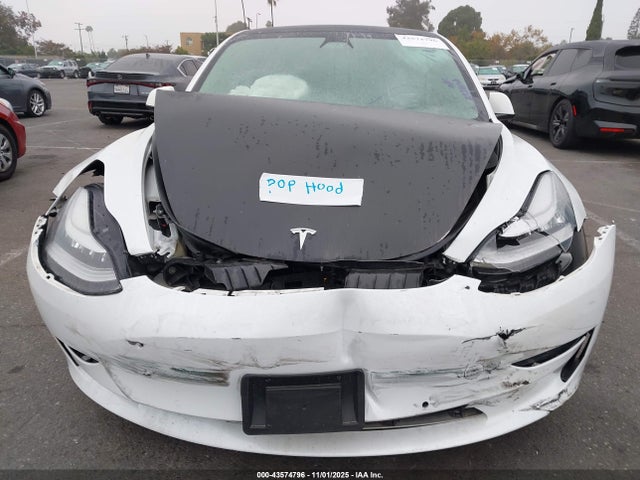 2020 Tesla Model 3 Standard Range Plus Rear-wheel Drive/standard Range Rear-wheel Drive მანქანა იყიდება აუქციონზე, vin: 5YJ3E1EA4LF612830, აუქციონის ნომერი: 43574796