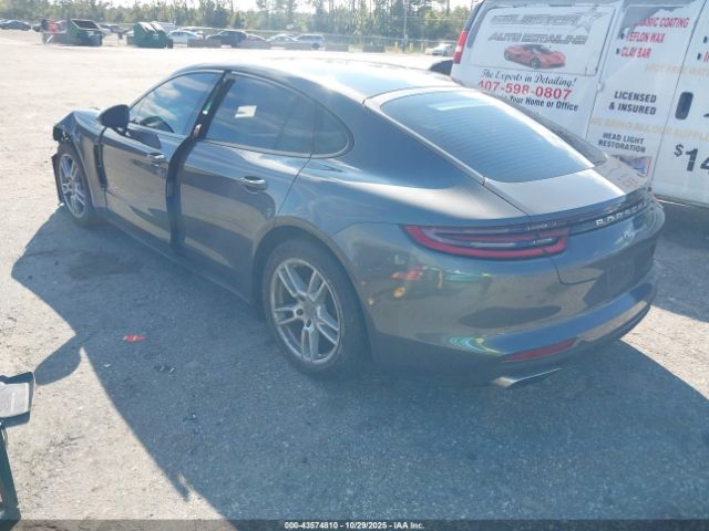 2017 PORSCHE PANAMERA WP0AA2A7XHL101016 Photo 2