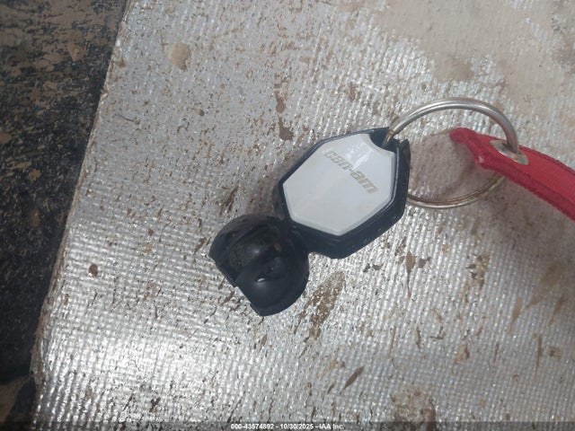 2024 CAN-AM MAVERICK X3 3JBVGAV46RE000269 Photo 10