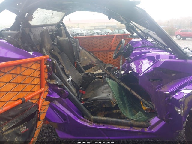 2024 CAN-AM MAVERICK X3 3JBVGAV46RE000269 Photo 4