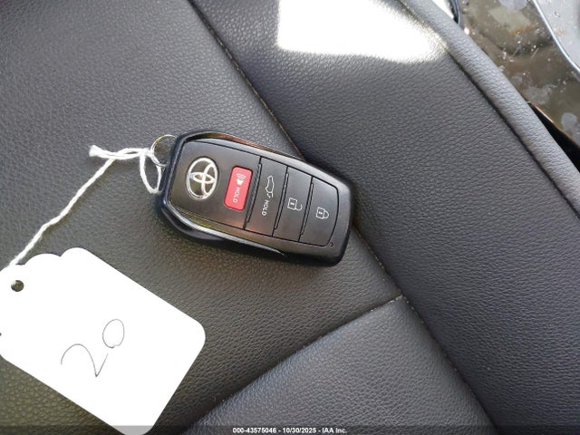 2023 TOYOTA COROLLA CROSS 7MUDAABG4PV064764 Photo 10