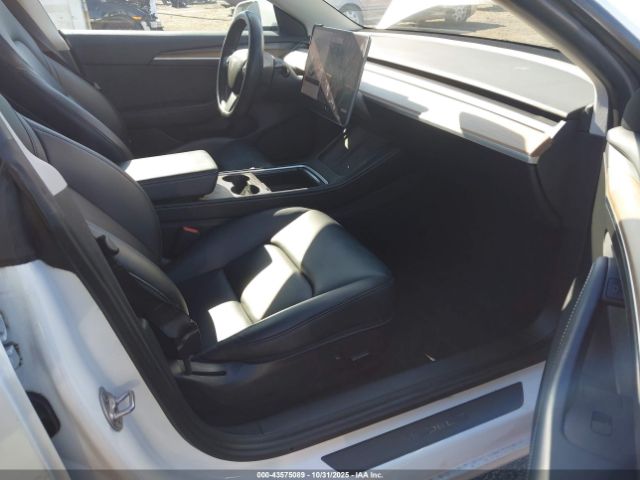 2021 TESLA MODEL 3 5YJ3E1EA2MF046412 Photo 4
