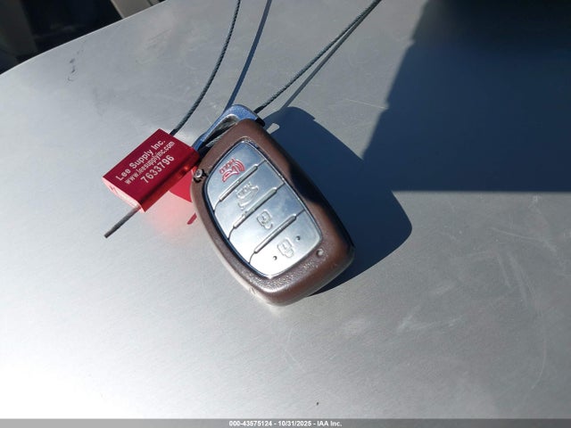 Hyundai SONATA ECO 2015 5NPE24AA1FH174587 Image 11
