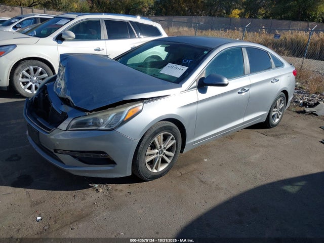 Hyundai SONATA ECO 2015 5NPE24AA1FH174587 Image 2