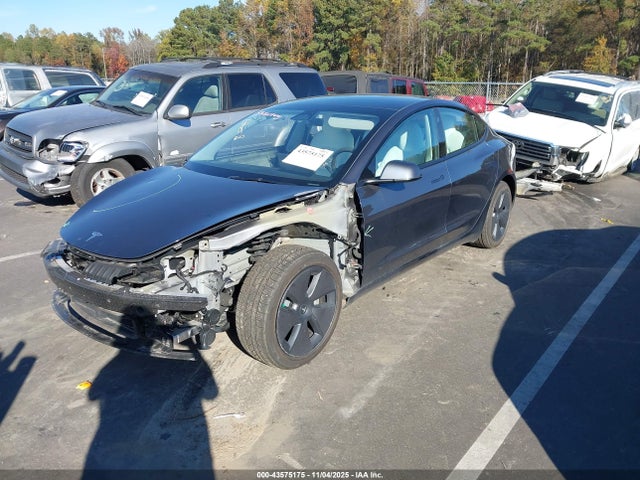 2023 TESLA MODEL 3 5YJ3E1EA2PF685538 Photo 1