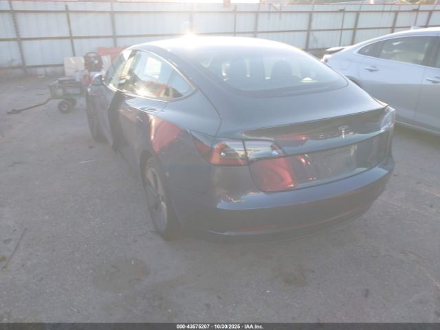 2021 TESLA MODEL 3 5YJ3E1EA5MF985635 Photo 2